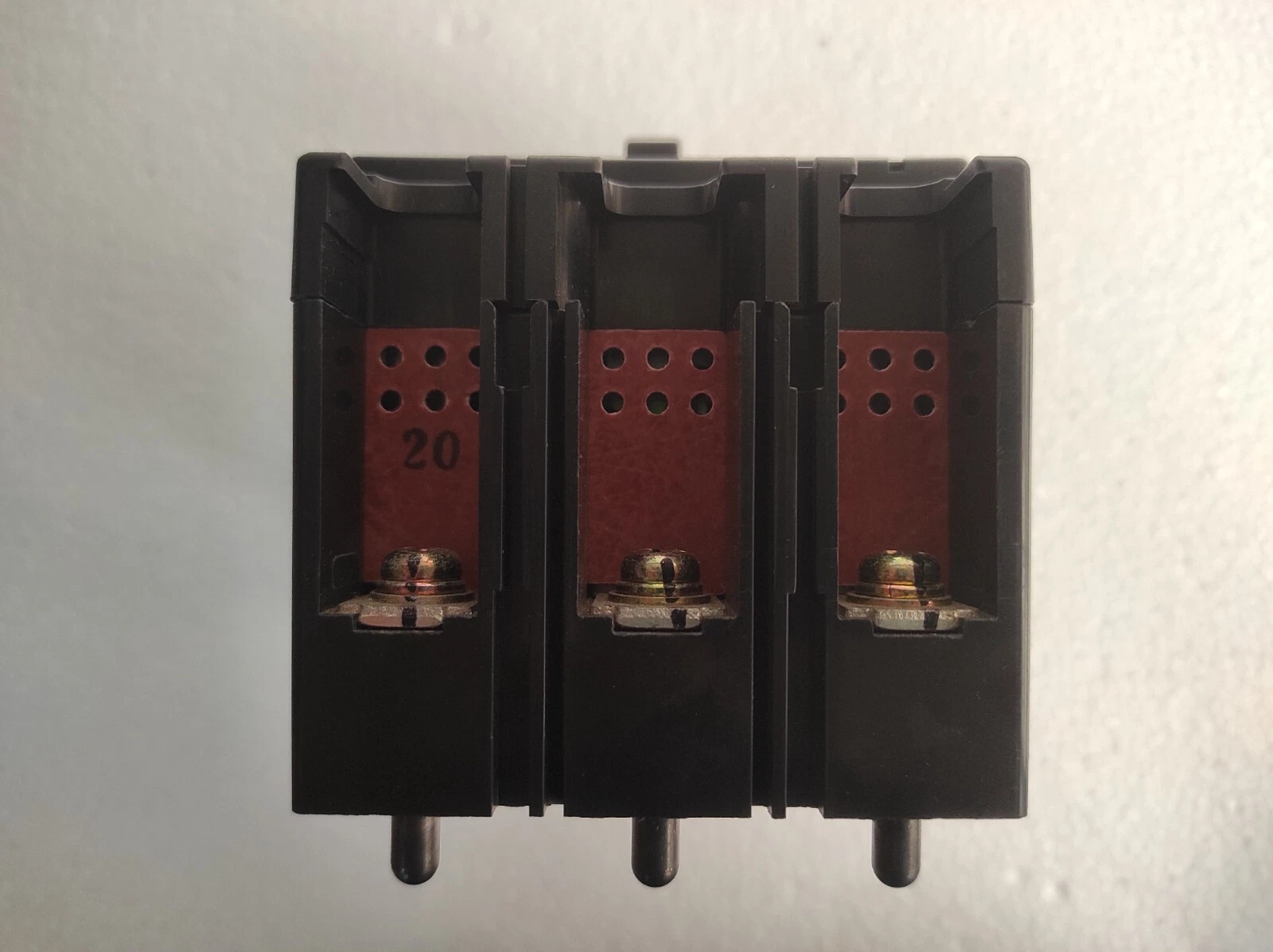 admin/uploads/uploads/Terasaki T Pole Circuit Breaker_6.webp